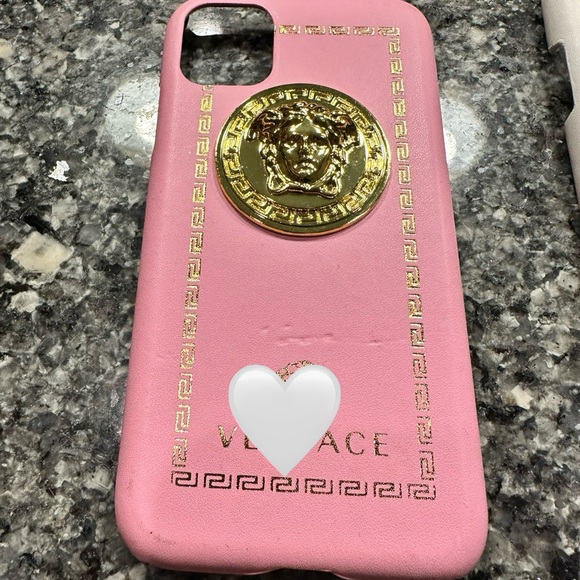 iPhone 11 and XR phone case - Picture 2 of 2